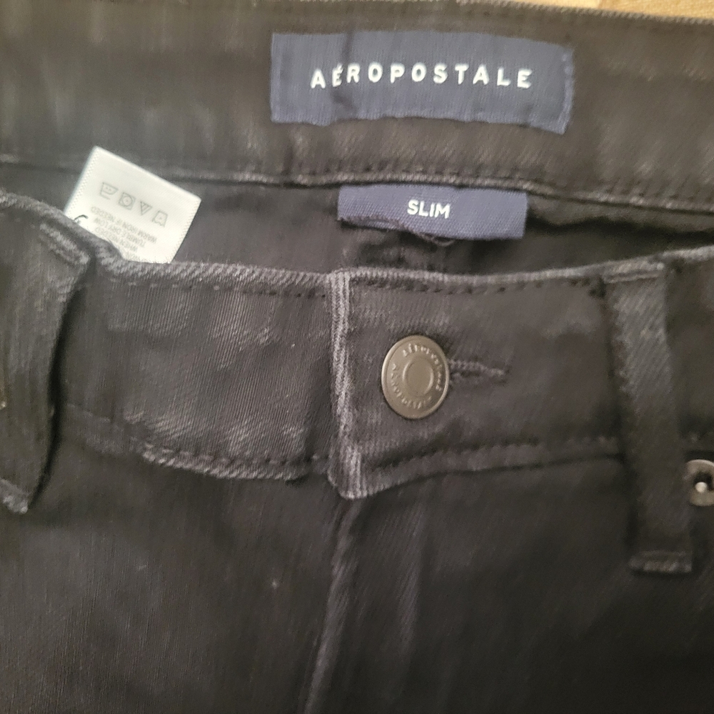 Aeropostale Slim Black Jeans For Men in Excellent Condition. Size 28/32